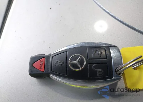 2002 Mercedes-Benz E 320 Special Edition z USA, uszkodzony, nr VIN WDBJF65J42B492710